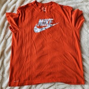 Nike men's XXL short sleeve orange shirt small mark on lower back see ph…